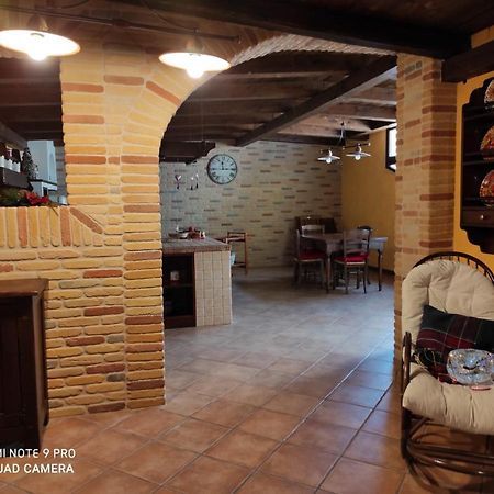 La Taverna Di Lulu Arnesano Luaran gambar