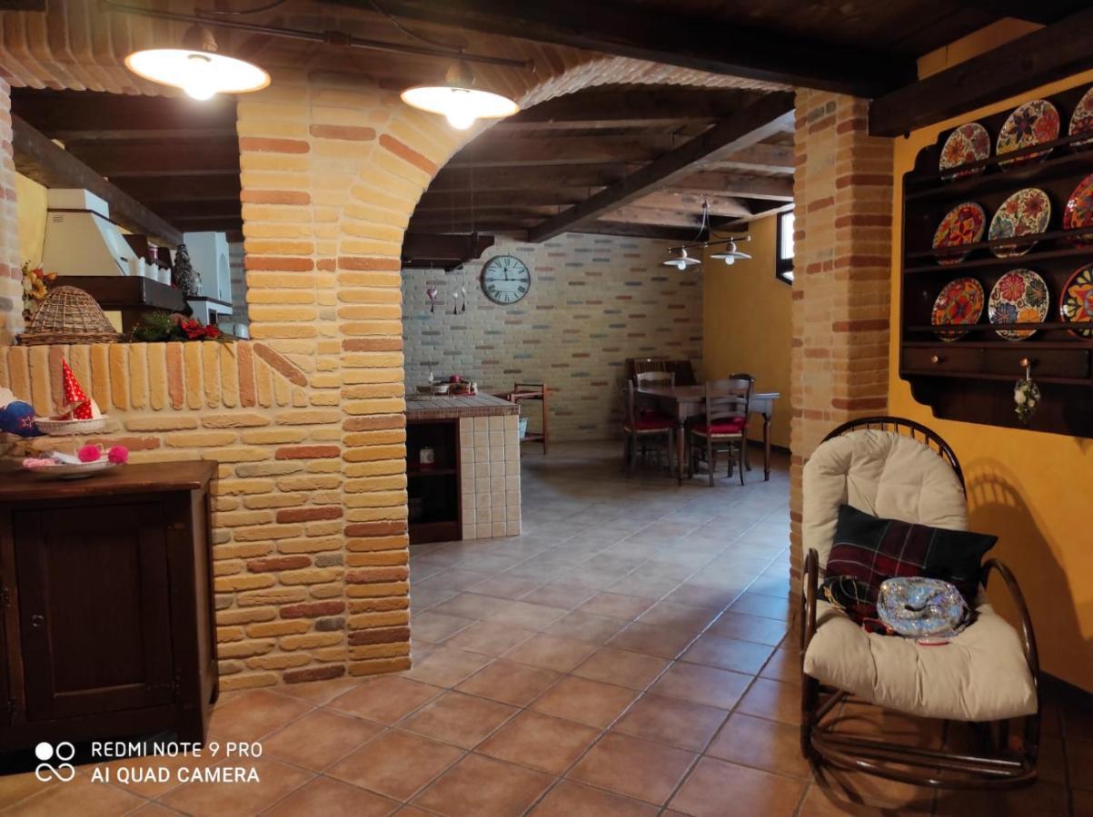 La Taverna Di Lulu Arnesano Luaran gambar